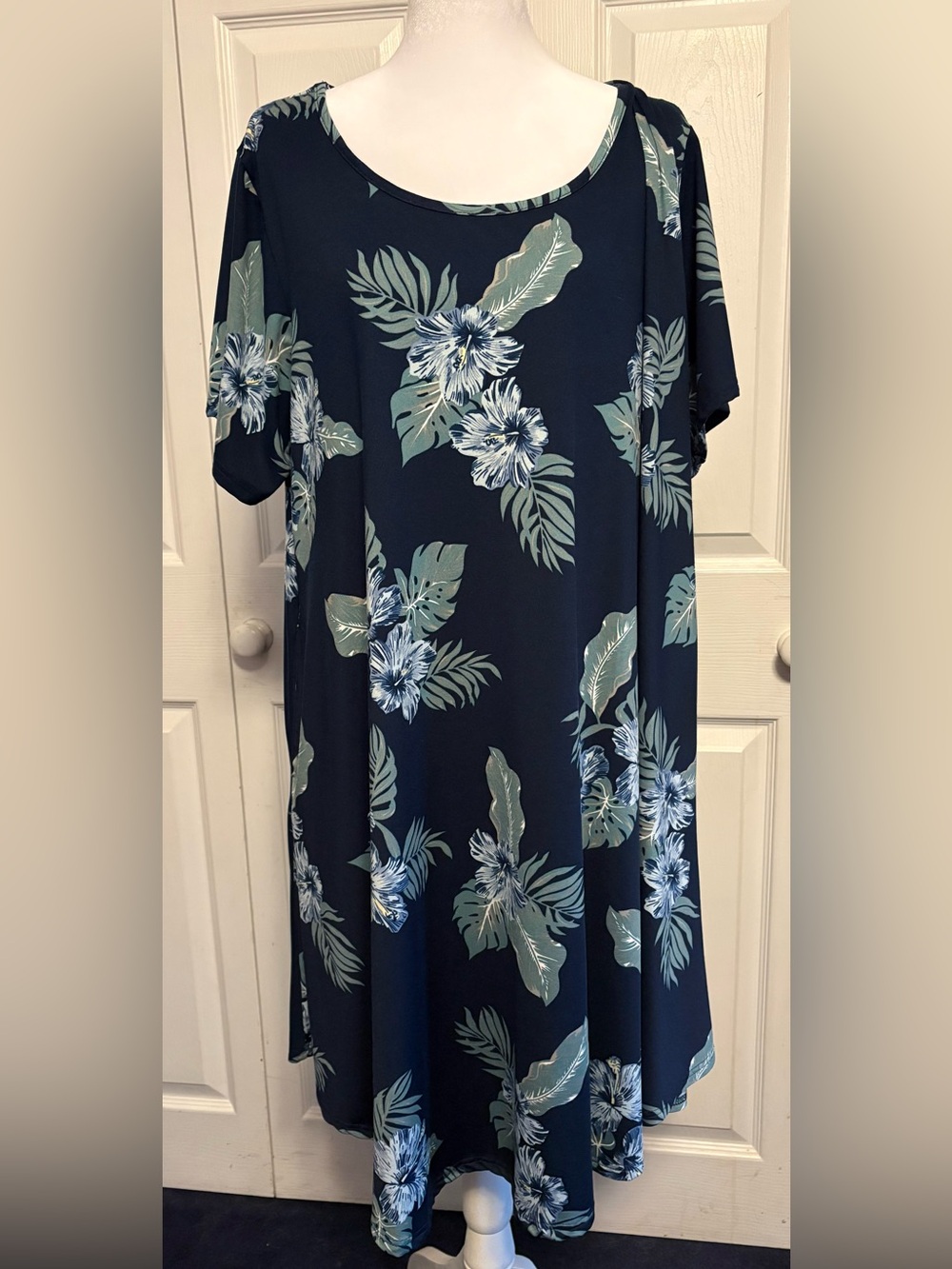 Women's Navy Blue Floral Midi Dress